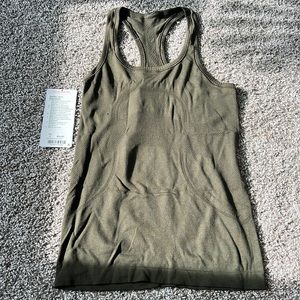 Lululemon swiftly racerback tank top size 4 dark olive